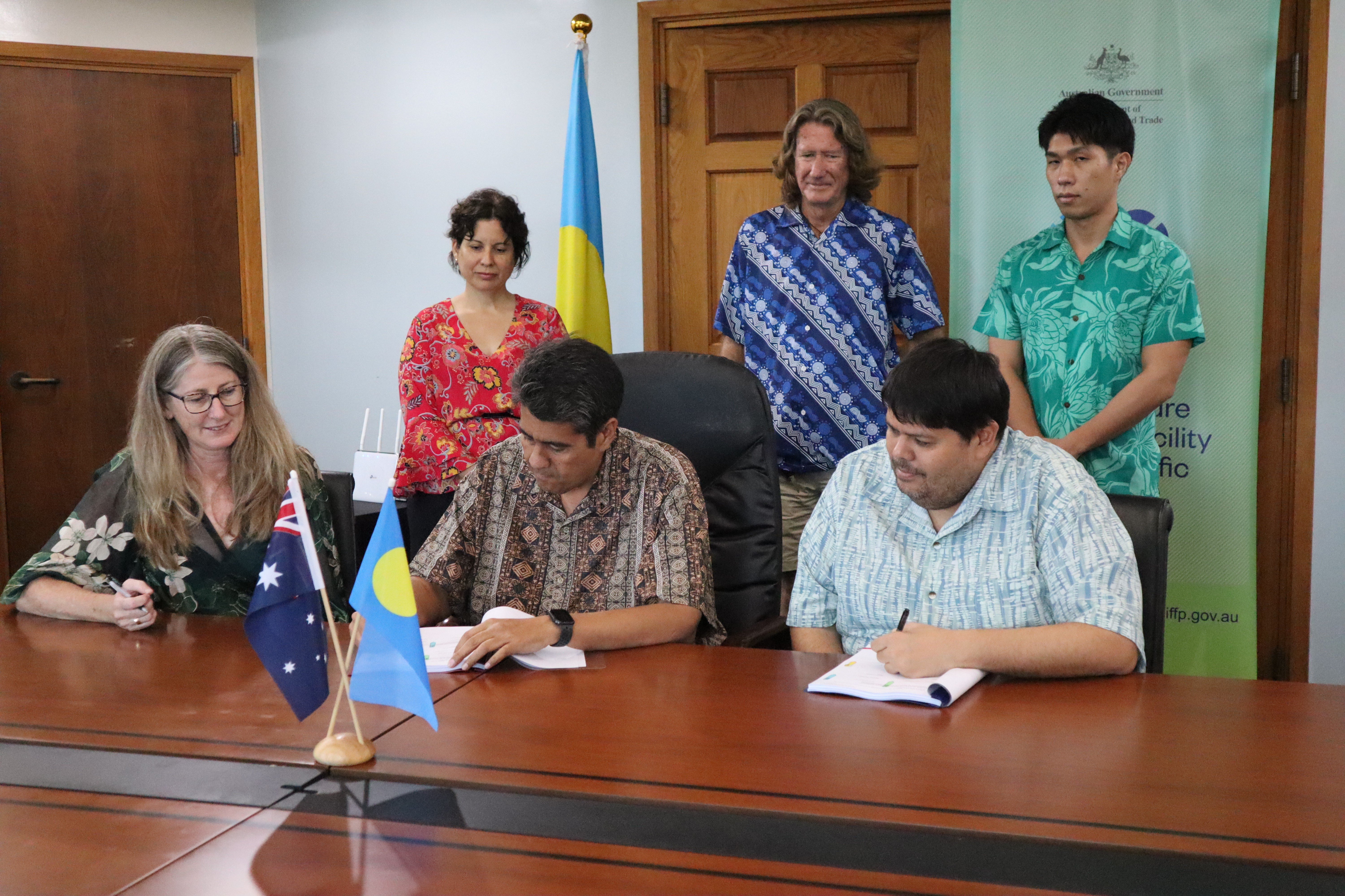 Signing Palau