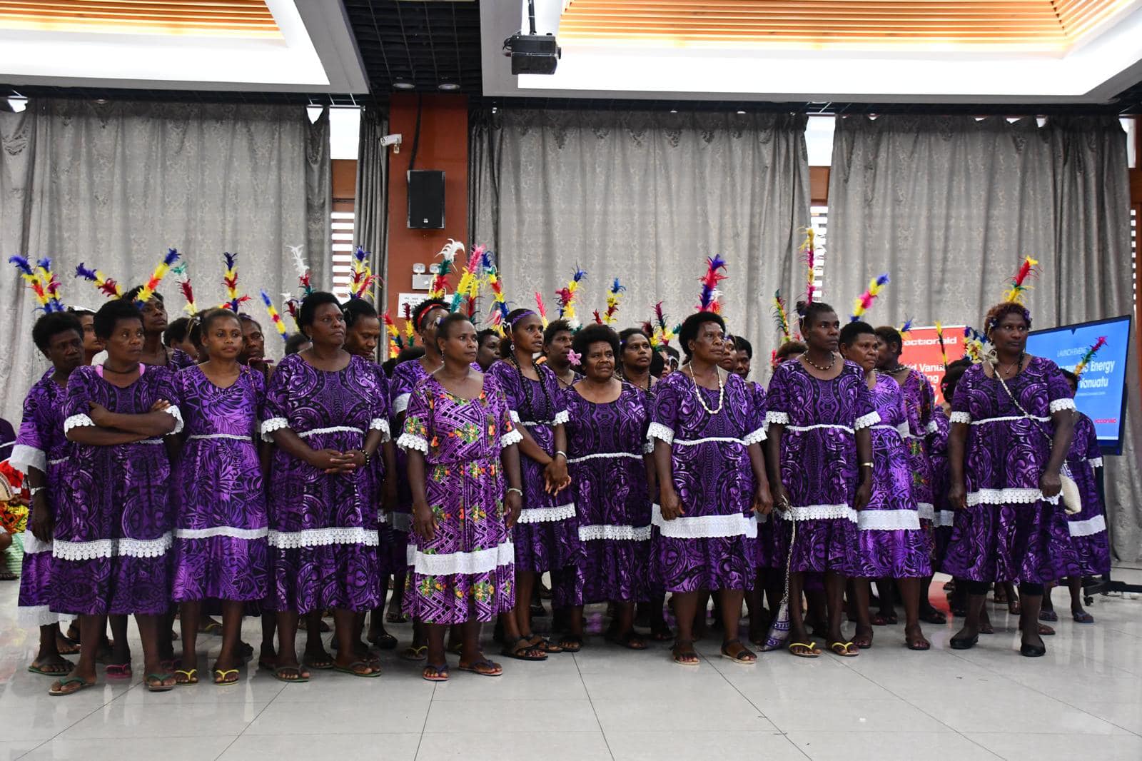 Representatives from Women I TokTok Tugeta Federation at the launch