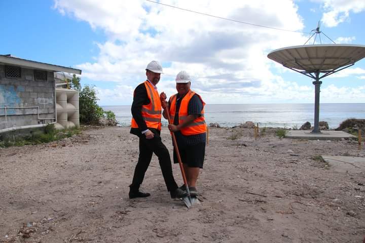 Mr Stephen Close, Australian Deputy Head of Mission, Nauru and Hon. Shadlog Bernicke MP, Minister for Information, Communication & Technology at the groundbreaking ceremony.