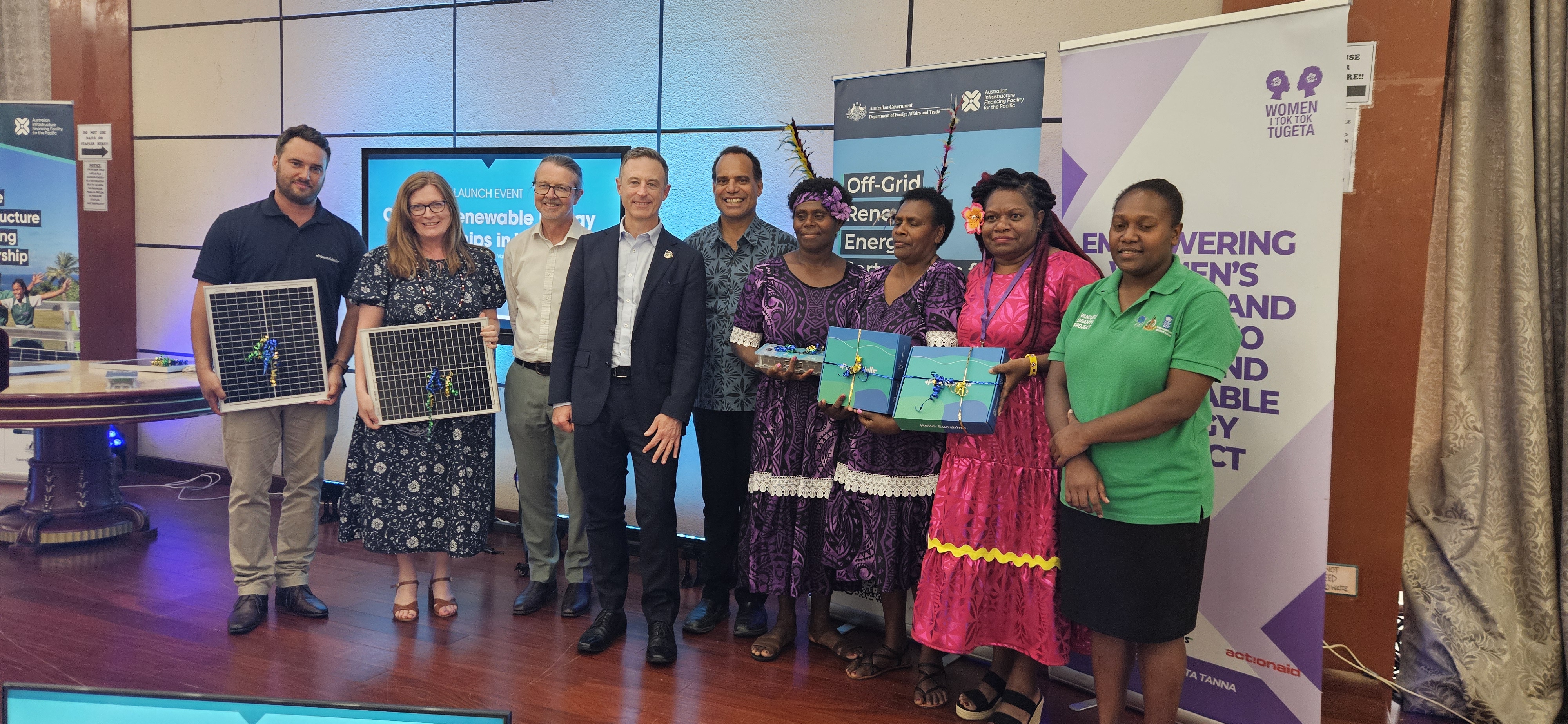 Representatives from the Australian Government, Powerwells, ActionAid Australia and the the Women I TokTok Tugeta Federation at the launch