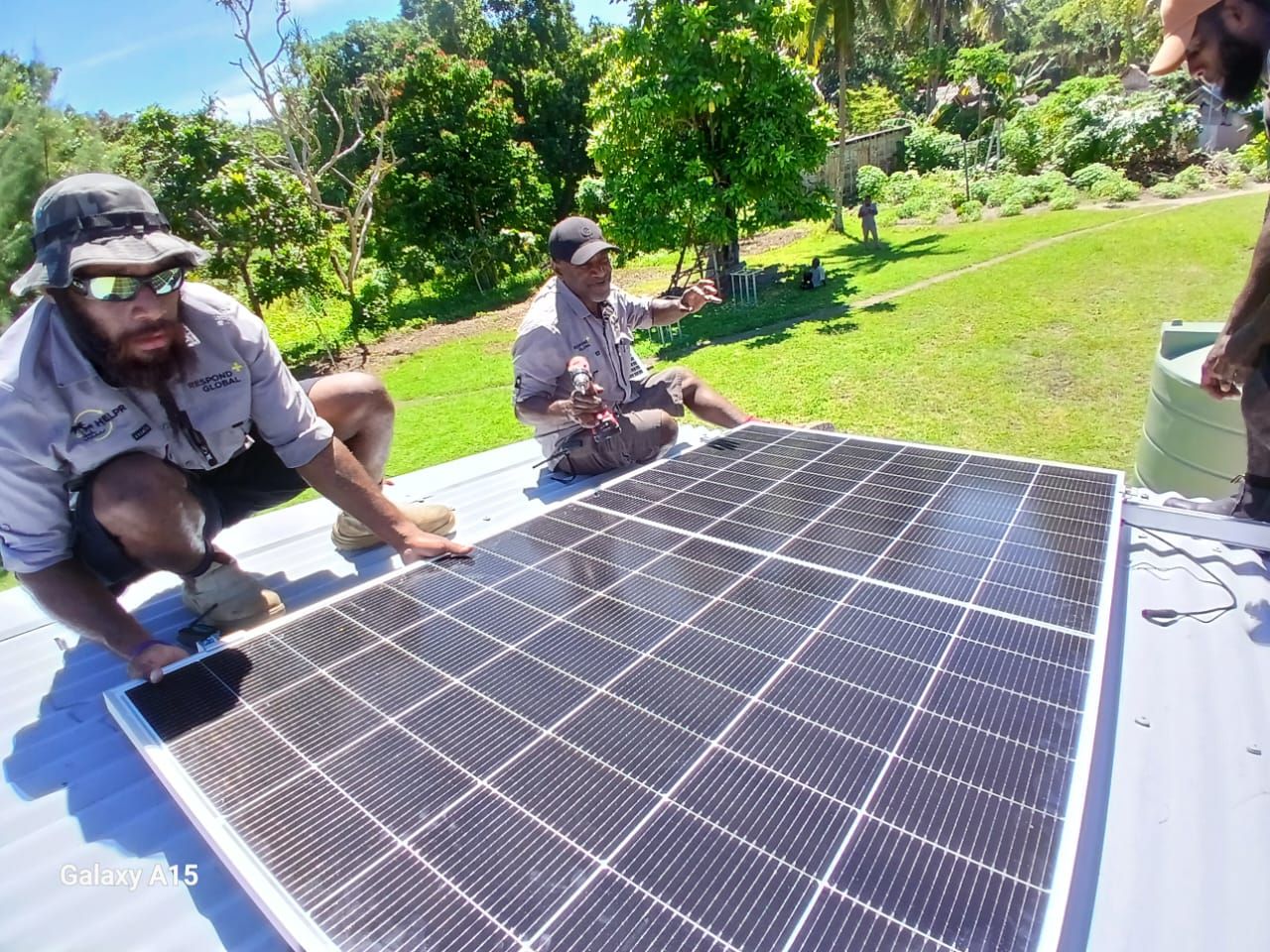 A new off-grid solar system lights up Quatvaes Hospital, delivering reliable power to over 11,000 people.